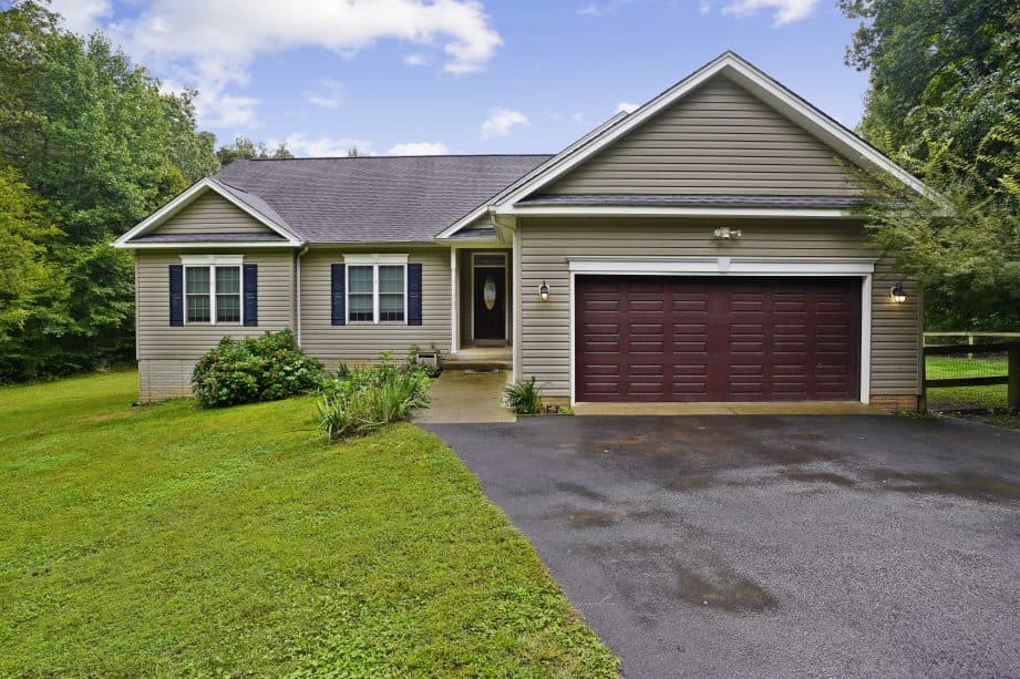 The Caroline photo 2